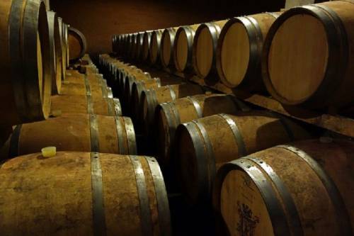 加蒂納拉產區葡萄酒陳釀